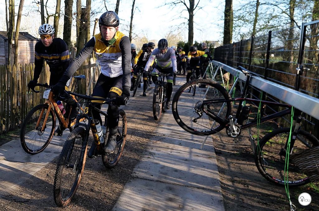 Model Sport fietsenrek in gebruik tijdens een toertocht