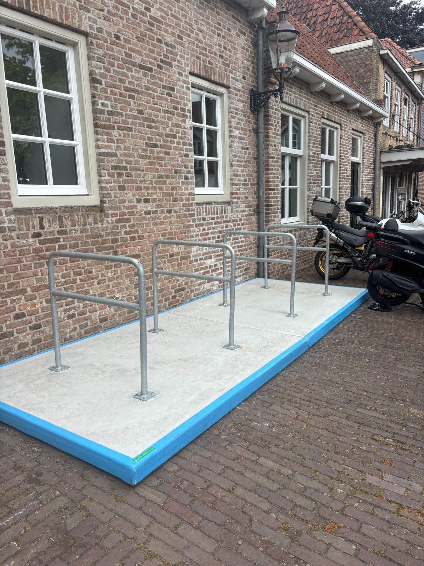 BikeHub XL fietsvlonder als tijdelijke fietsenstalling in Heusden
